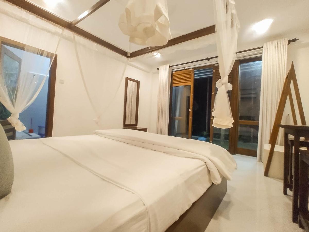 Once In Ella Hotel ภายนอก รูปภาพ