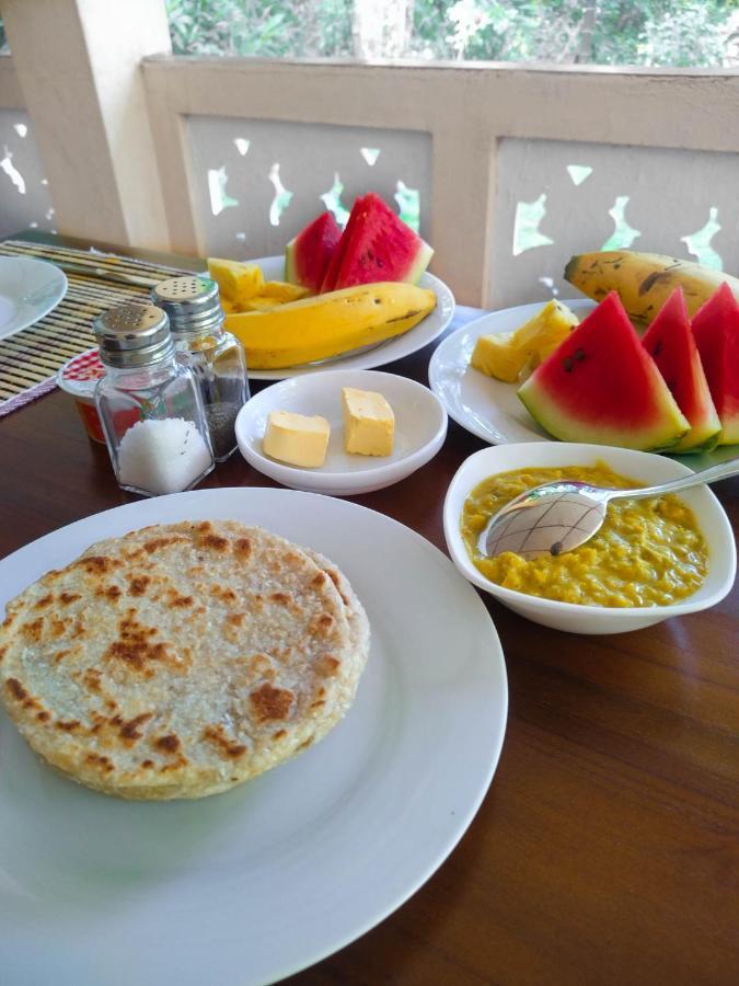 Once In Ella Hotel ภายนอก รูปภาพ