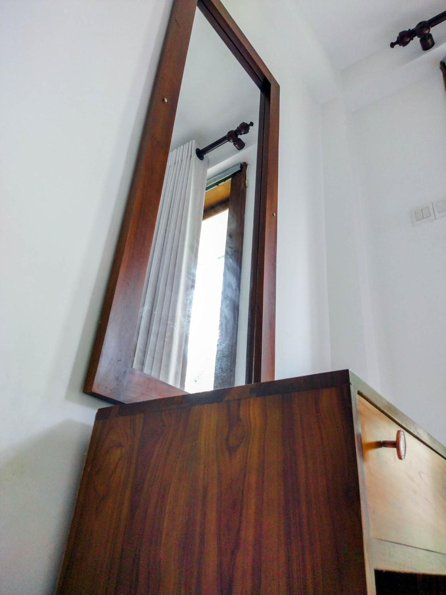 Once In Ella Hotel ภายนอก รูปภาพ