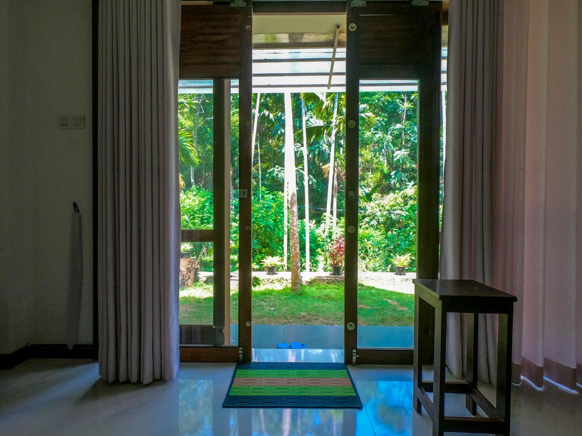 Once In Ella Hotel ภายนอก รูปภาพ